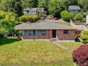 Classic brick mid-century modern rambler!
