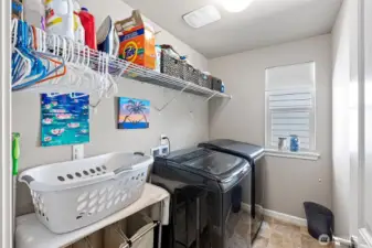 2nd floor convenient laundry room