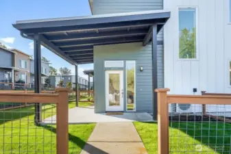 Nice level and open entryway.