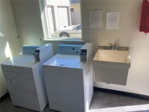 Coin op laundry