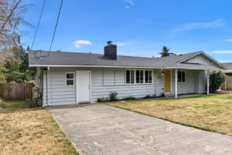 Set on a spacious corner lot just one mile from Manette's fantastic neighborhood hub!