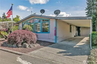 Newer exterior paint during their ownership