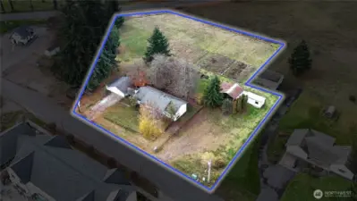 Blue boundary lines are approximate. Buyer to verify to their own satisfaction.