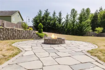 Fire Pit and patio area