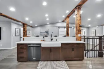 A perfect kitchen for entertaining large gatherings.