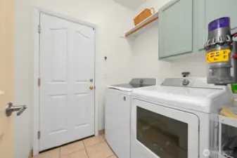 Laundry/Garage Access