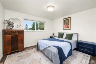 Large primary ensuite bedroom.