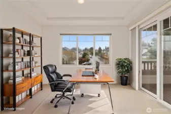 Primary office/nook