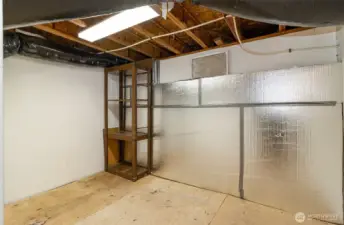 Storage space unde the home can be used as storage or hobby shop