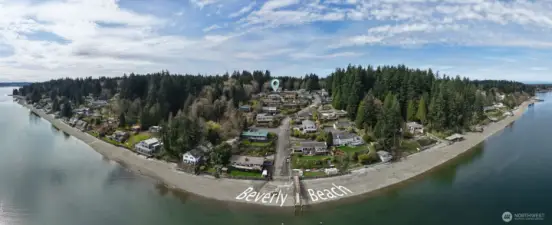 So much incredible coastline to explore along Beverly Beach.