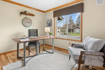 Large light and bright den