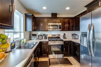 Stainless appliances and gas stove