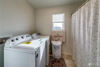 Full Bath with Laundry