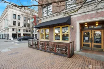 Lots of Dining options