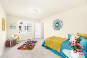 Second bedroom.