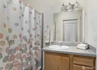 Hall full bathroom.
