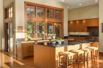 Extensive use of natural materials, high ceilings and a spacious chef's kitchen.