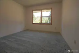 Second upstairs bedroom.