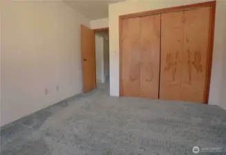 Second bedroom.