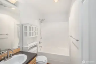 Full bathroom across from 2nd bedroom