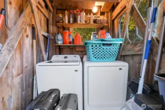 Hookups for washer & dryer in the lighthouse shed (washer/dryer do not convey)