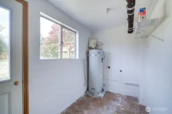 BASEMENT UTITLTY AREA