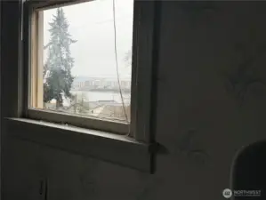 Even a rainy day can't dampen the mood