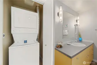 Guest bathroom with stackable washer/dryer