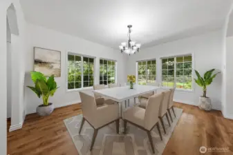 Virtual Staged formal dining