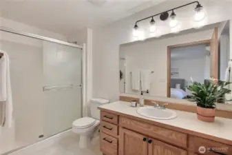 Primary Bedroom ensuite 3/4 bath.