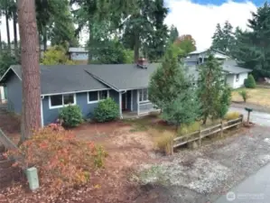 Convenient parking are in front of house