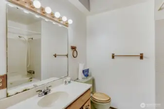 Upper Stairs Guest Bathroom