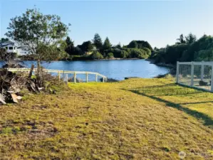 Covered and uncovered Rear Deck space.