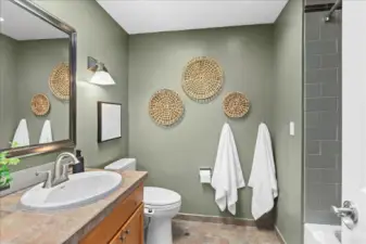 Full bathroom on main