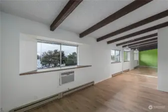 Living room and dining room vaulted ceilings