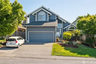 This home is perched above those across the street, providing a westerly territorial view.