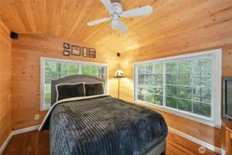 Sleeping space with fan