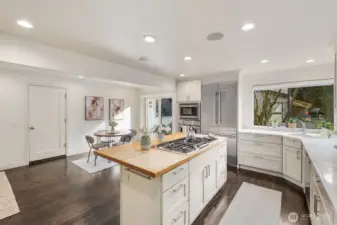 Kitchen with a dedicated eating space off the south-side patio