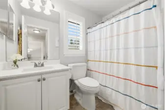 second upstairs full bath