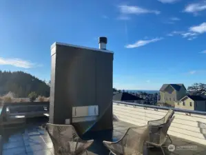 Rooftop deck with fireplace, bbq and ocean views!