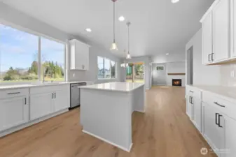 Photographs are for illustrative purposes only. Features, finishes, interior/exterior colors, landscaping and floorplan shown may vary from actual homes built.