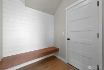 Photographs are for illustrative purposes only. Features, finishes, interior/exterior colors, landscaping and floorplan shown may vary from actual homes built.