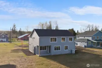 Photographs are for illustrative purposes only. Features, finishes, interior/exterior colors, landscaping and floorplan shown may vary from actual homes built.