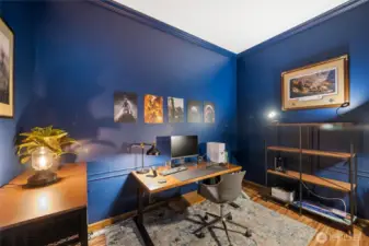 Working from home? You’ll love the dedicated office in the huge detached shop!