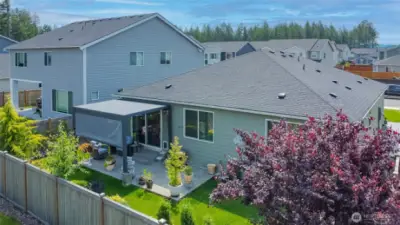 Another view of the spectacular backyard