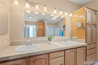 Primary bathroom with 2 sinks