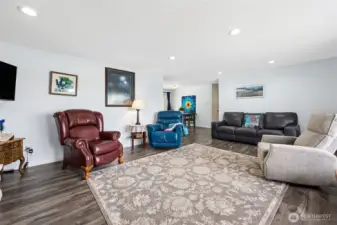 2nd pic living room.