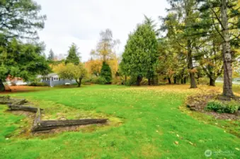 More views of the additional lot