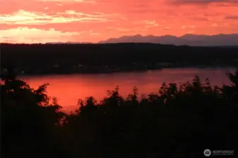 Sensational sunsets all year round.