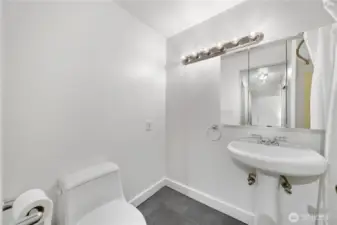 Full Bathroom